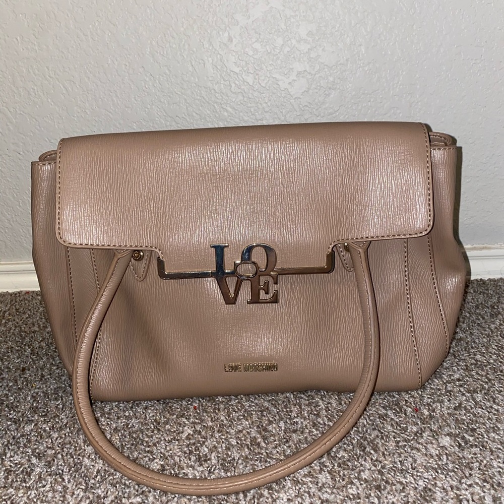 ❌sold Love Moschino❌